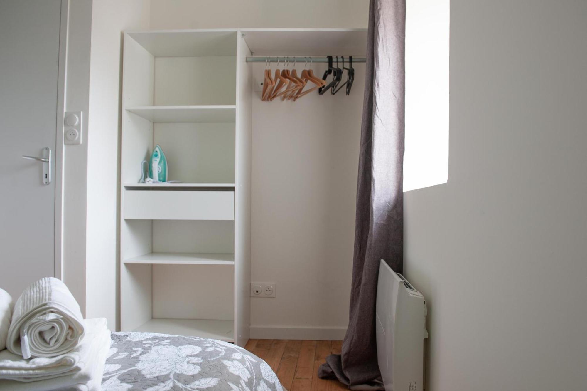 Immeuble De 3 Appartements Avec Cour Interieure Μπρεστ Δωμάτιο φωτογραφία